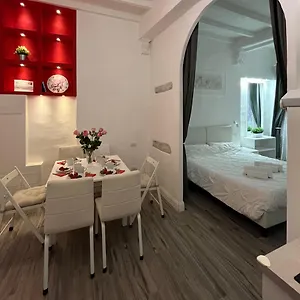  Apartment Michelangelo's Place