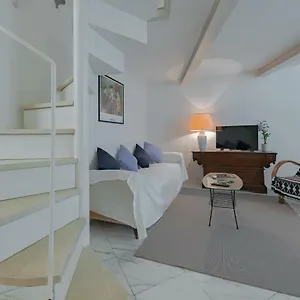 Apartment Peruzzi